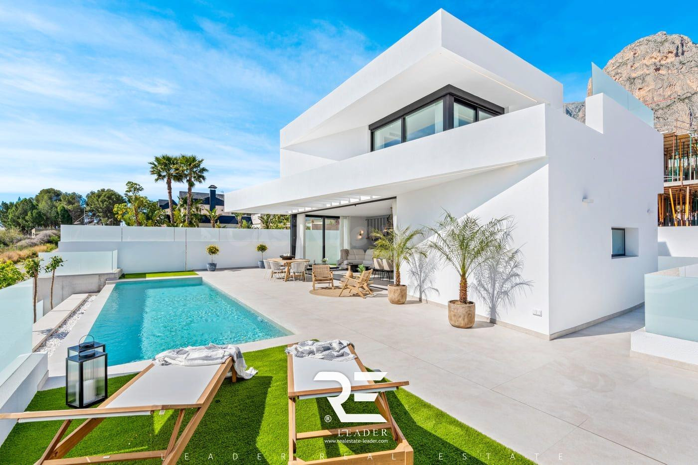 Villa 3 habitaciones 311m² en venta - Casco urbano