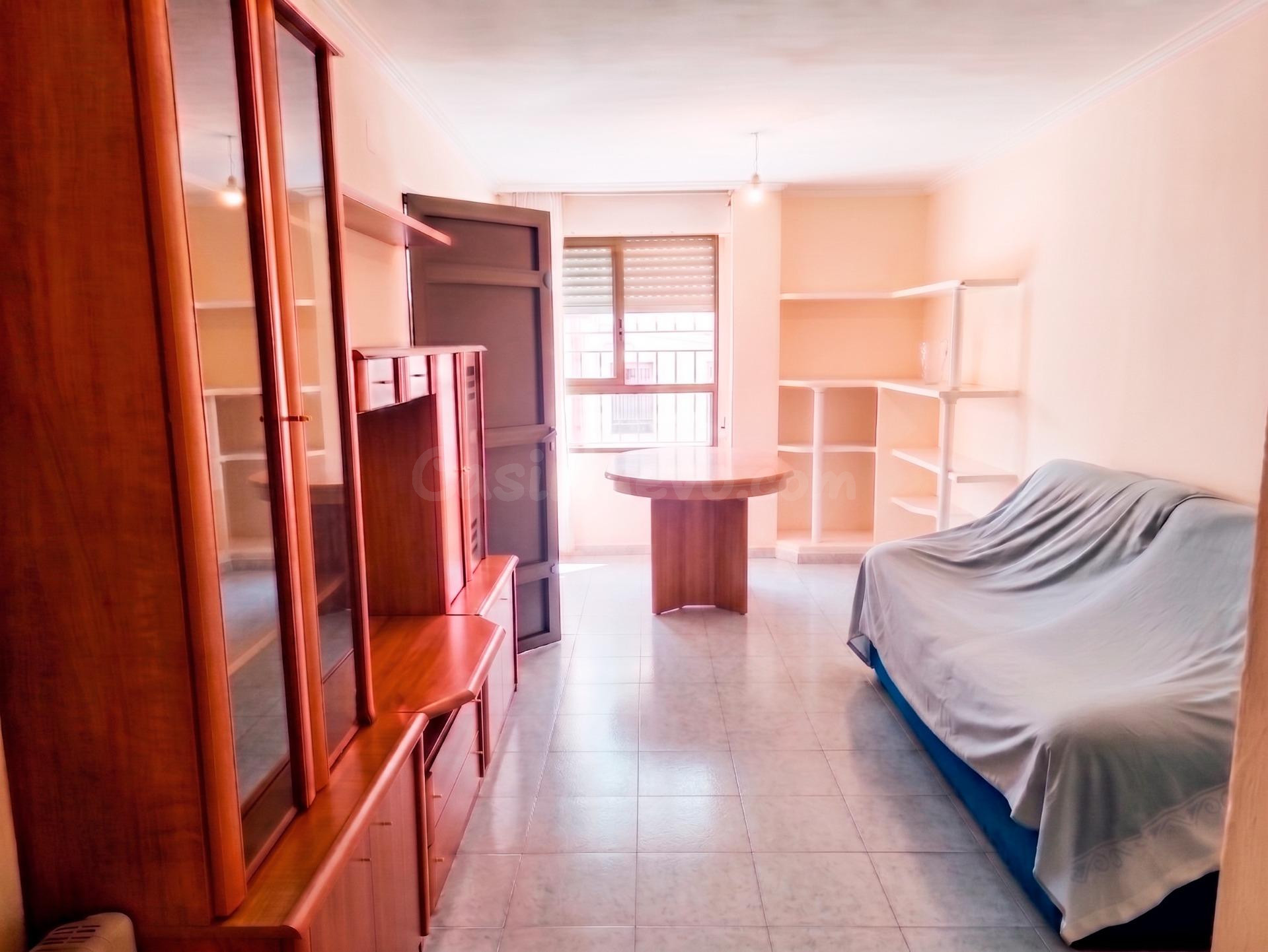 Local en Toledo de 33m2, planta baja, ideal como pequeño alm