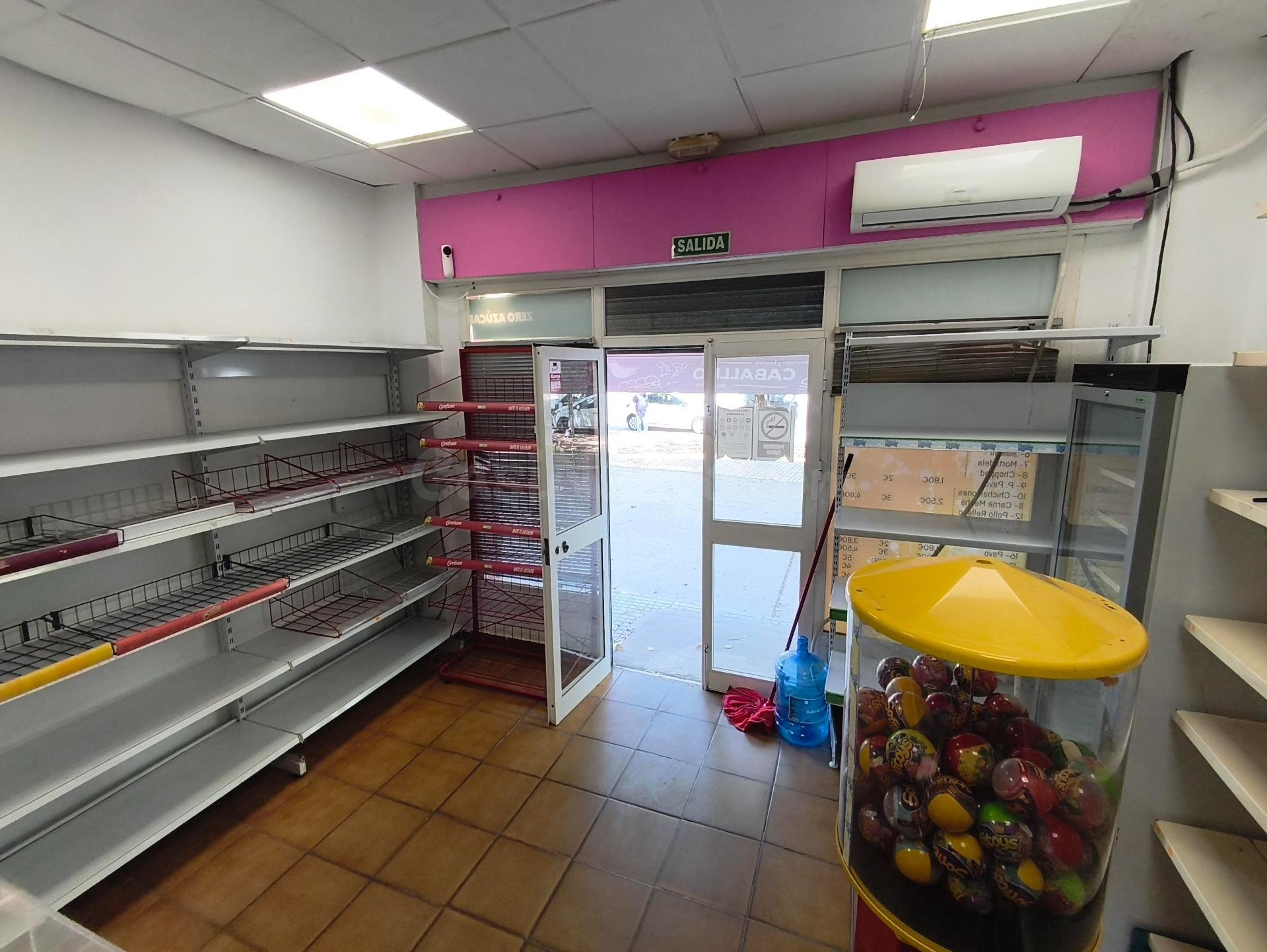 Local Comercial en Alquiler en Zona los Marianistas - foto 5
