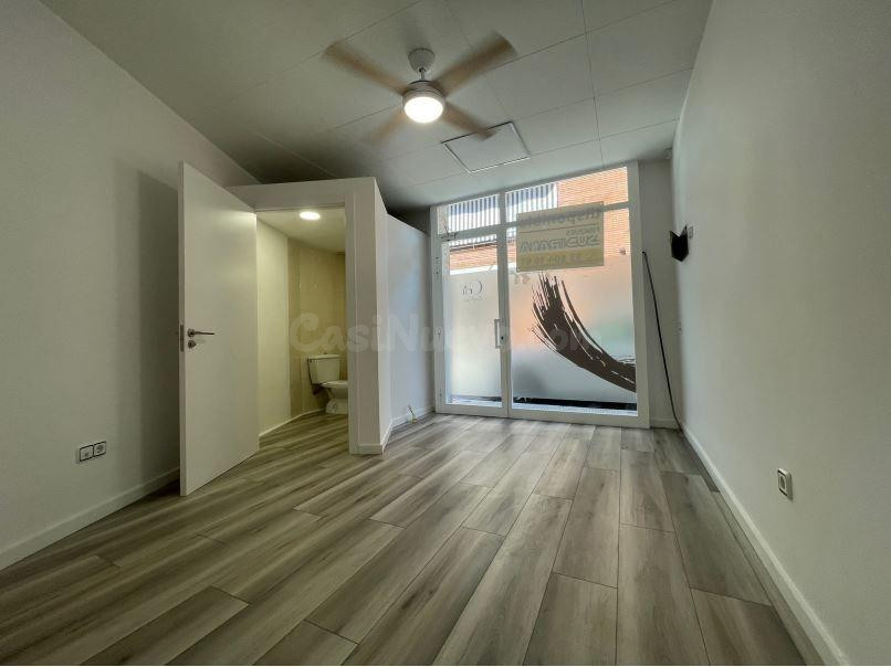 Oportunitat! Local comercial de 16 m2 a peu de carrer a Igua - foto 5