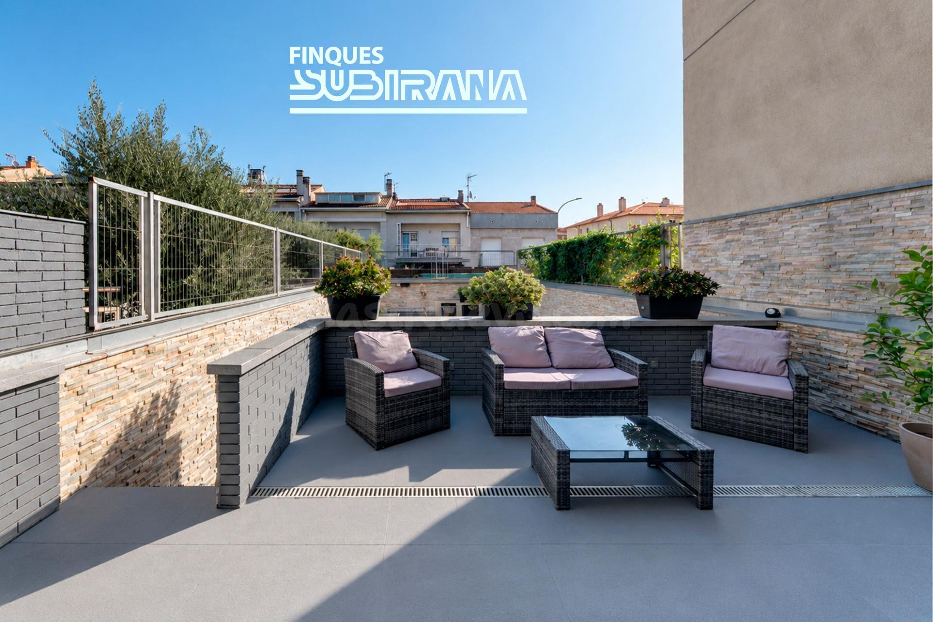 EXCLUSIVA CASA DE DISSENY A LES COMES, IGUALADA - foto 2