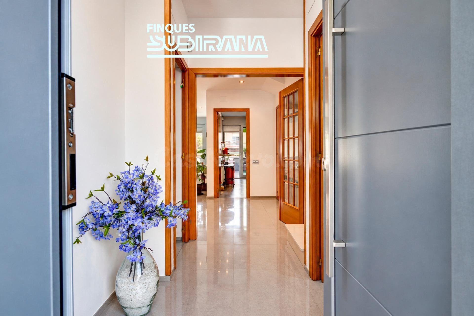 EXCLUSIVA CASA DE DISSENY A LES COMES, IGUALADA - foto 4