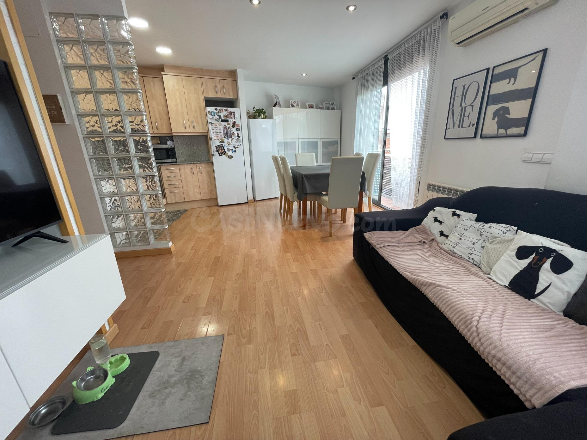 Magnífic dúplex llest per entrar a viure amb terrassa, saló-