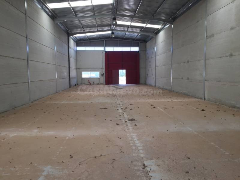 SE VENDE NAVE EN POLIGONO POLEAR, VILLANUEVA DEL TRABUCO - foto 2