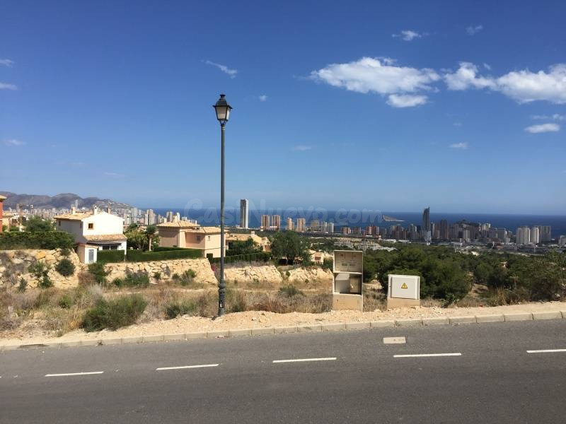 Se vende parcela urbana en Sierra Cortina - foto 2