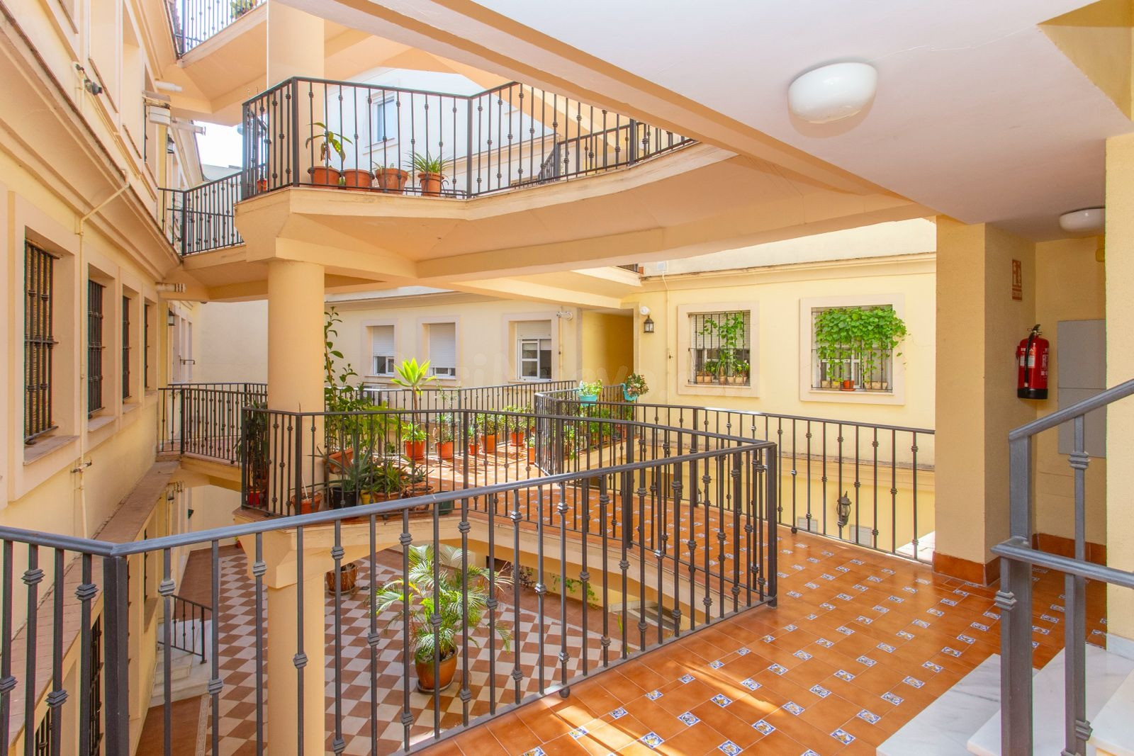 SE VENDE PISO EN ZONA CENTRO
