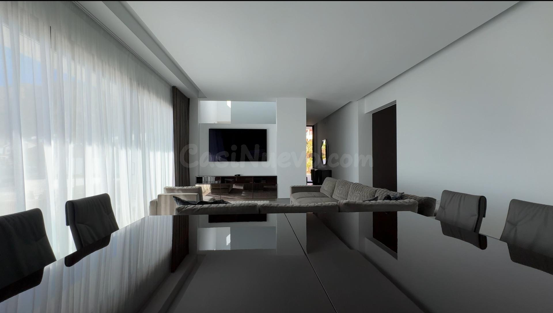 Se vende VILLA DE LUJO con SISTEMA INTELIGENTE, 1200m2 de pa - foto 3