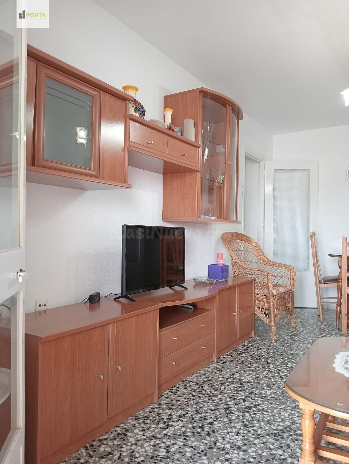 PISO EN TERCERA PLANTA PARA ALQUILER VACACIONAL Y ESCOLAR - foto 3