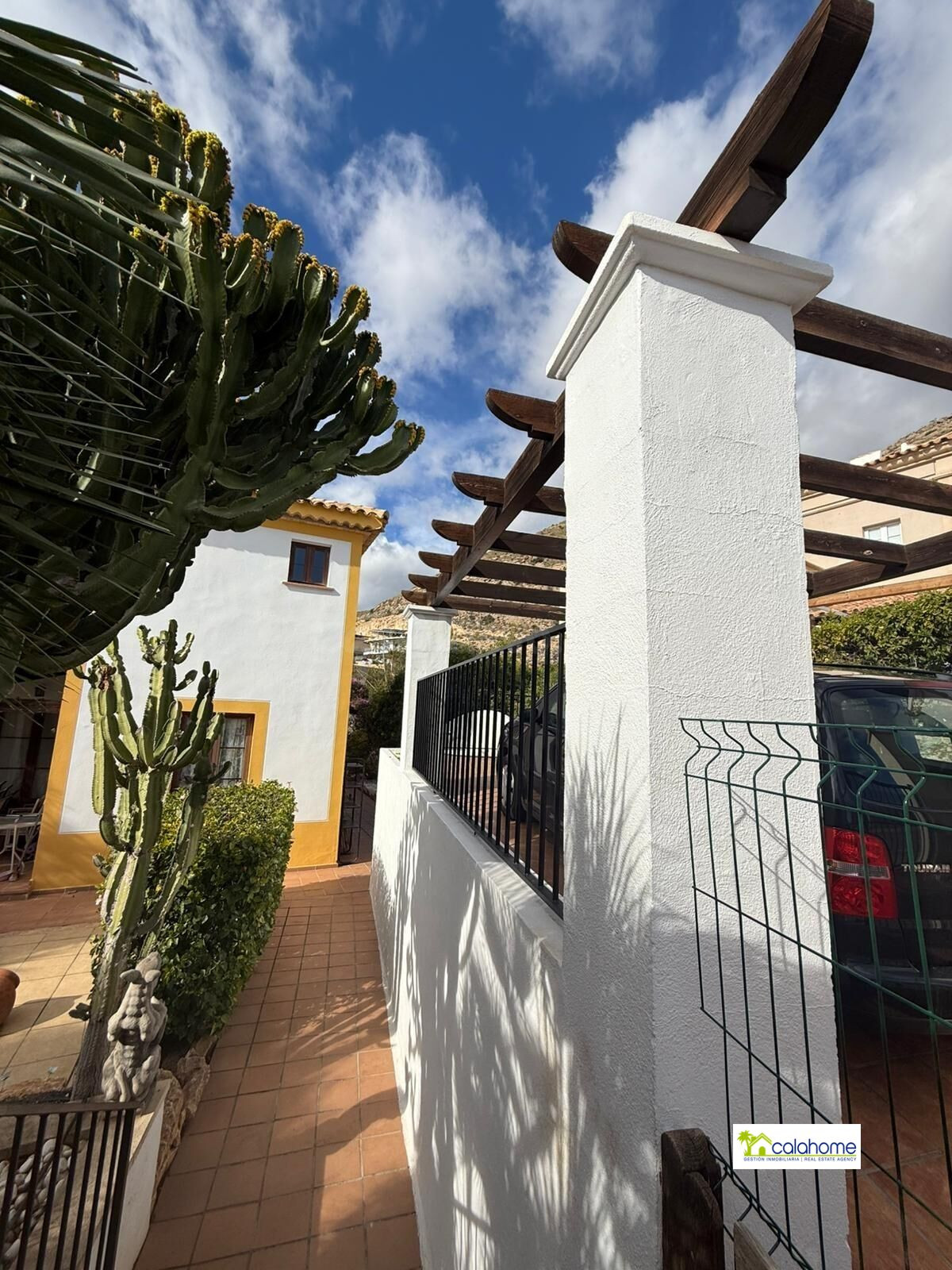 Casa / Chalet adosado en venta en Calle Copenhague 3, Golf b - foto 2