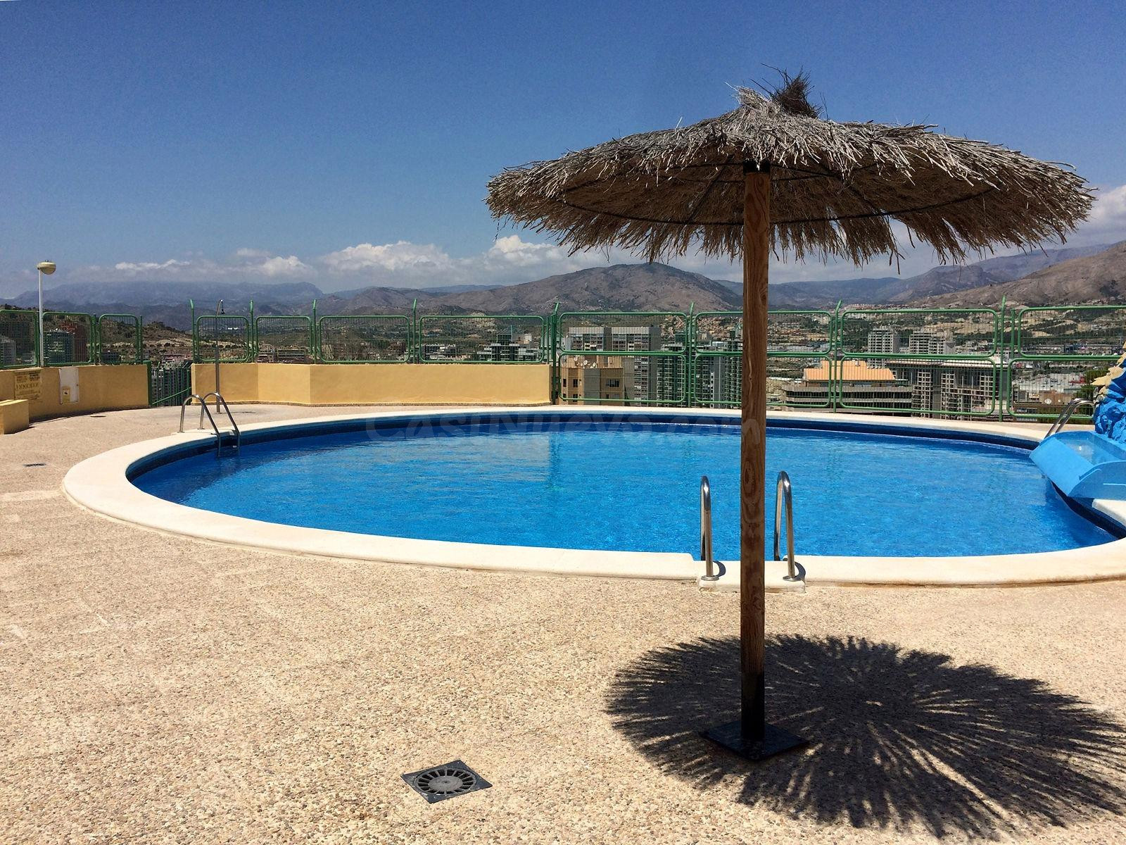 Apartamentos de 2 dorm . 2 baños, en venta en la calle Noreñ - foto 2