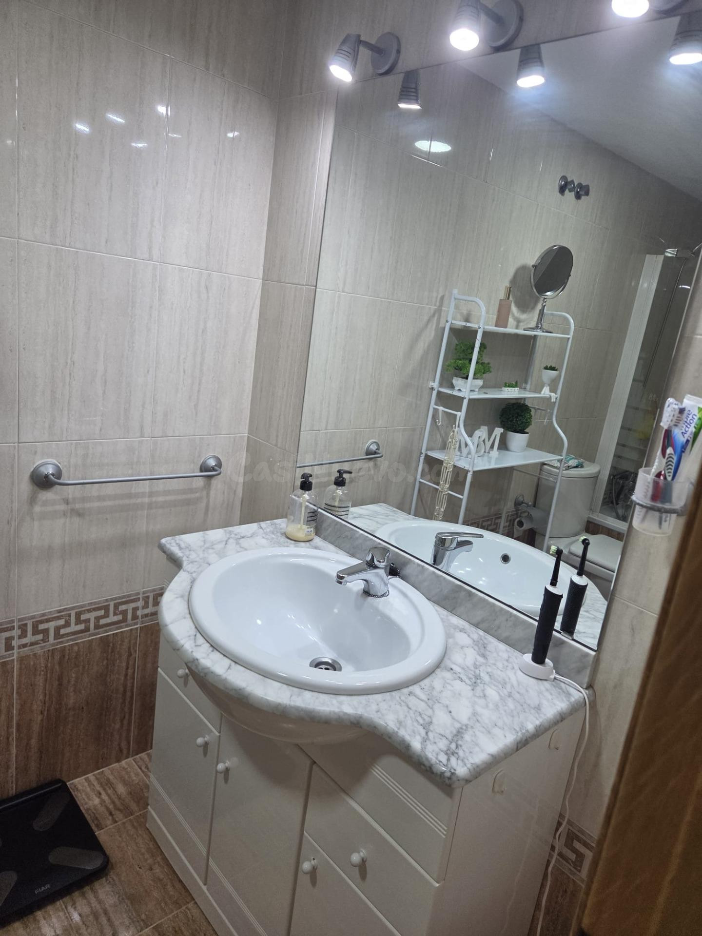 Oportunidad de Inversión: Apartamento de 1 Dormitorio con Re - foto 5