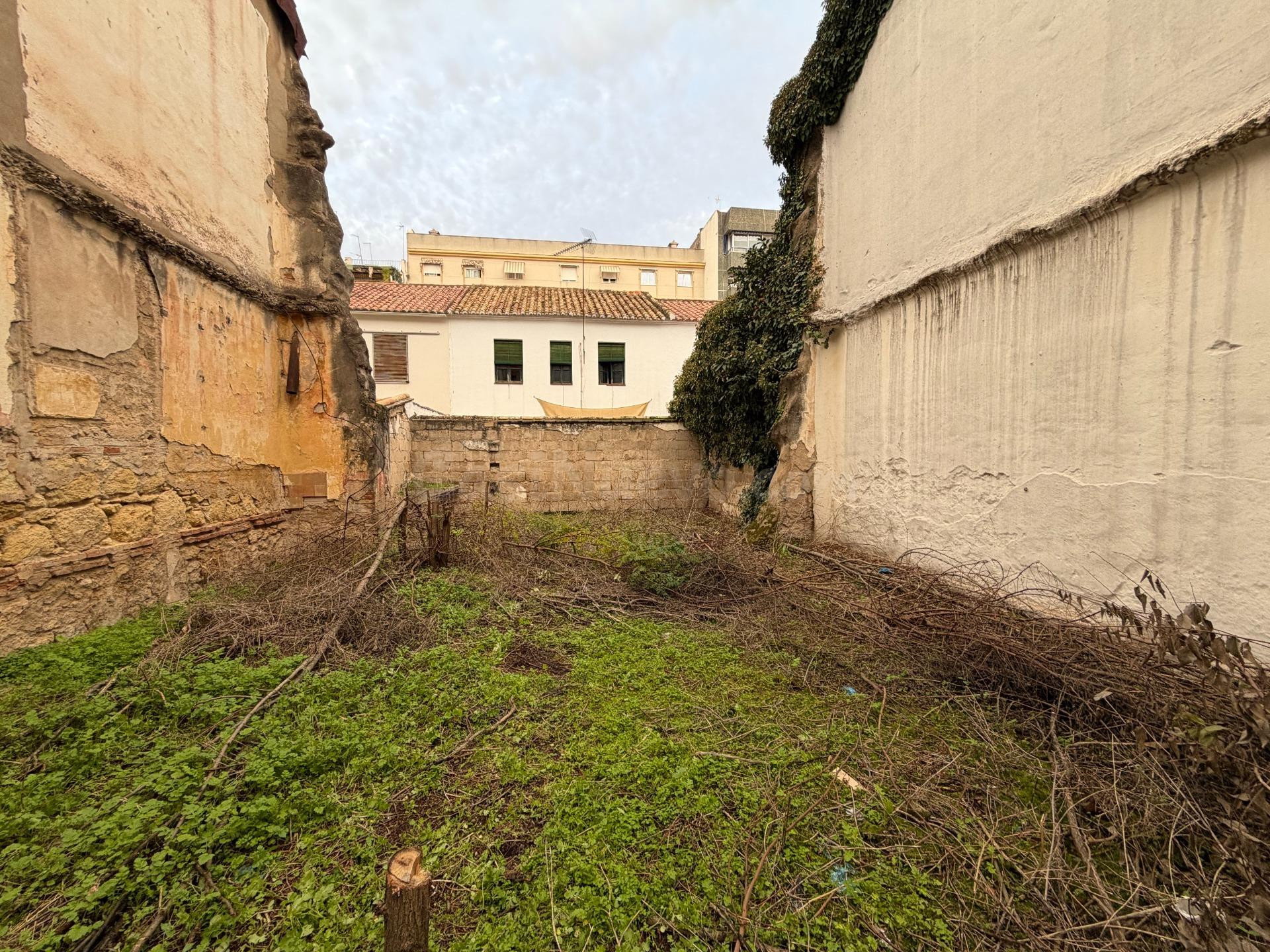 SE VENDE MAGNIFICO SOLAR EN CIUDAD JARDIN