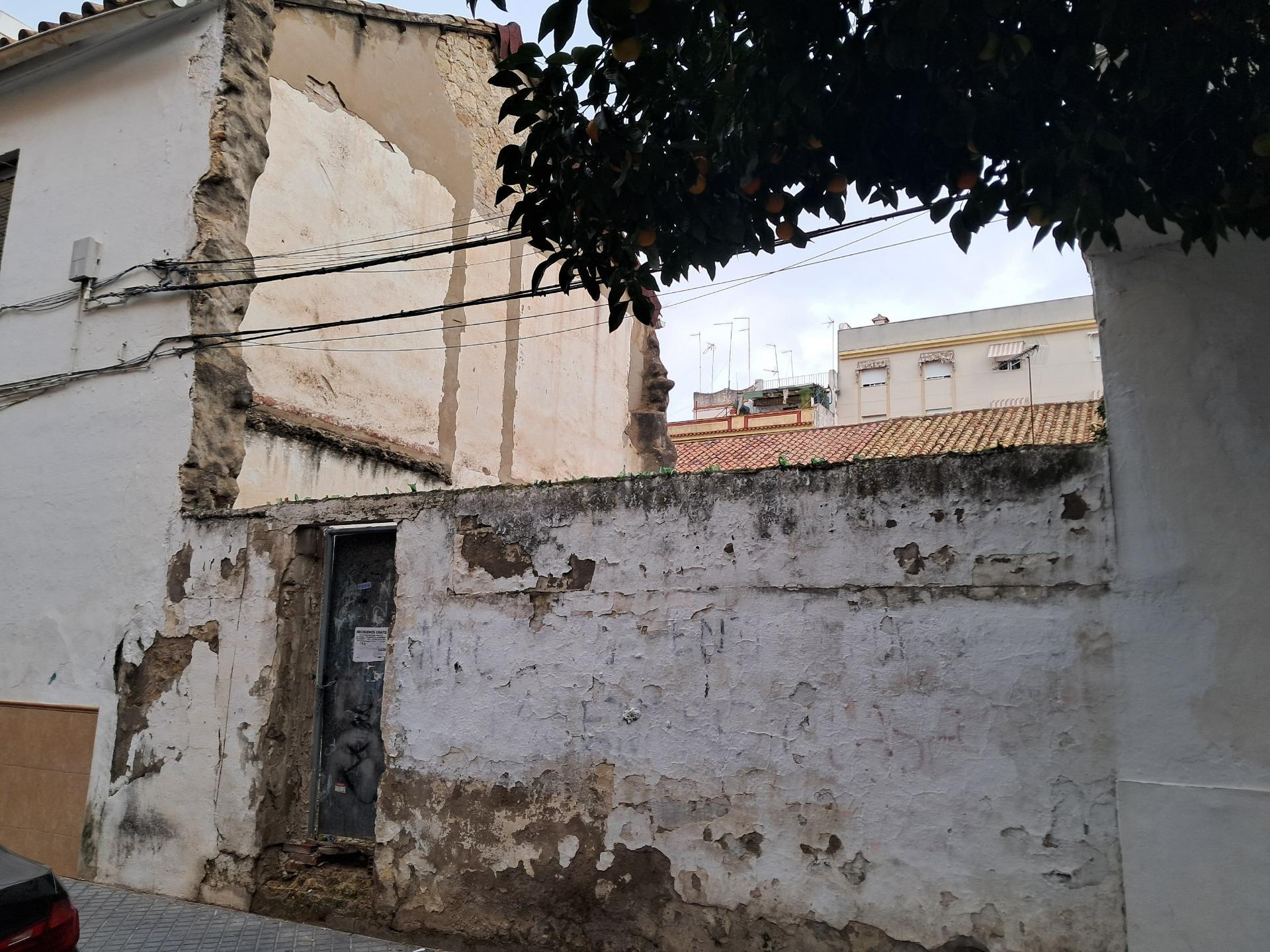 SE VENDE MAGNIFICO SOLAR EN CIUDAD JARDIN - foto 3
