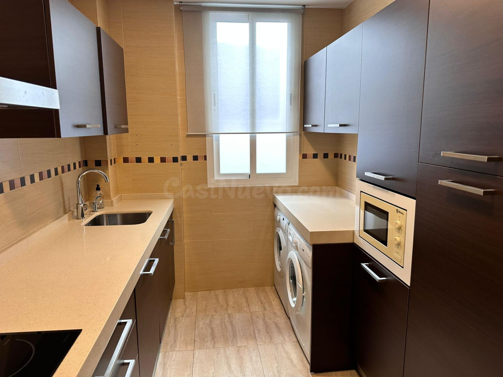 ATICO CON TERRAZA DE 25 M2 TOTALMENTE REFORMADO - foto 3