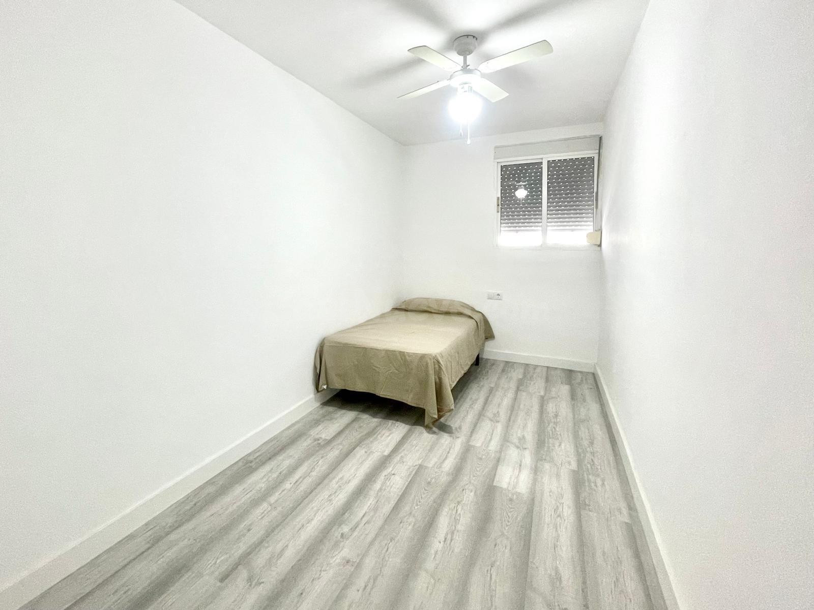 IMPECABLE PISO DE DOS DORMITORIOS CON REFORMA INTEGRAL Y MUCHA LUZ - foto 5