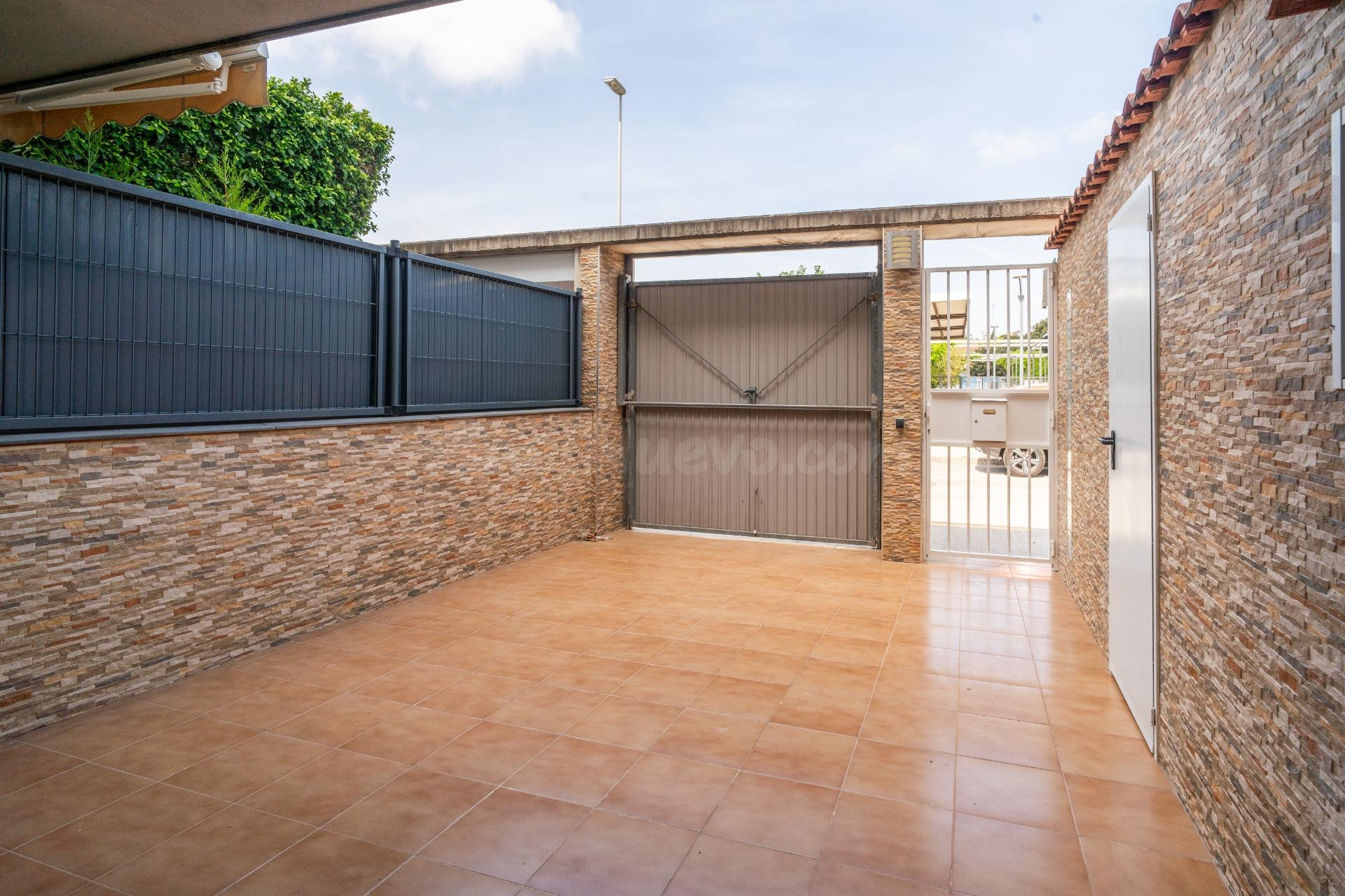 ADOSADO EN VENTA ALFAFAR - foto 3