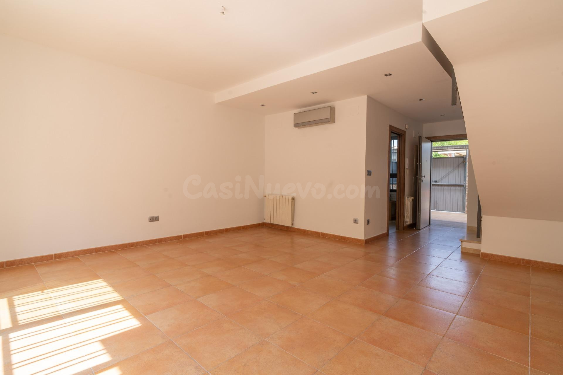 ADOSADO EN VENTA ALFAFAR - foto 4