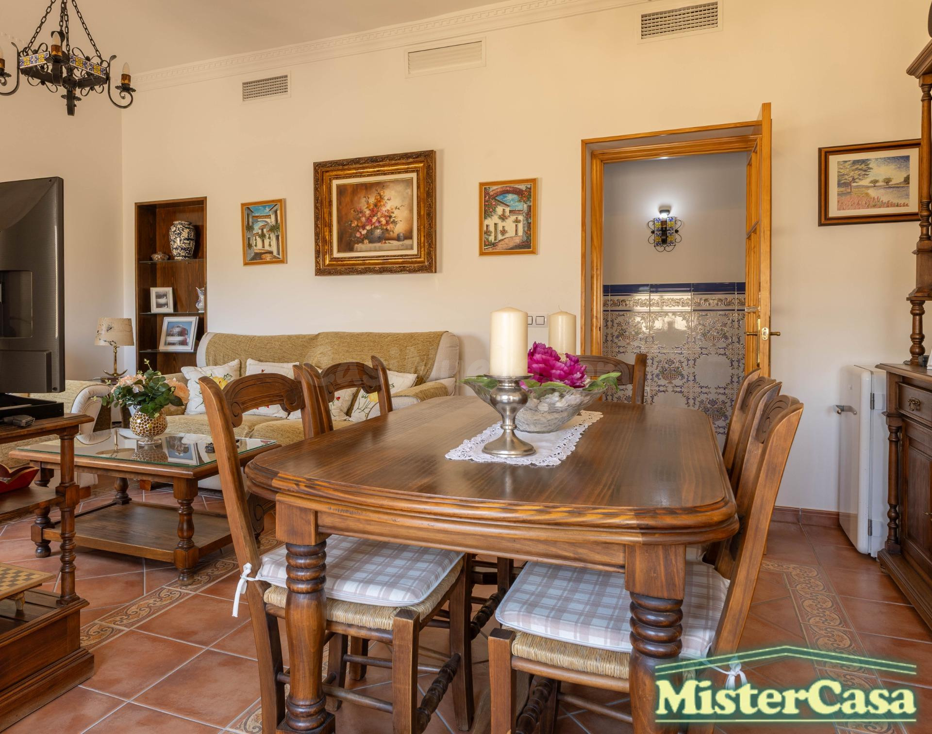 EXCLUSIVA: AMPLIO PISO 130 M2 REFORMADO - CENTRO DE JEREZ, BARRIO DE SANTIAGO - foto 4