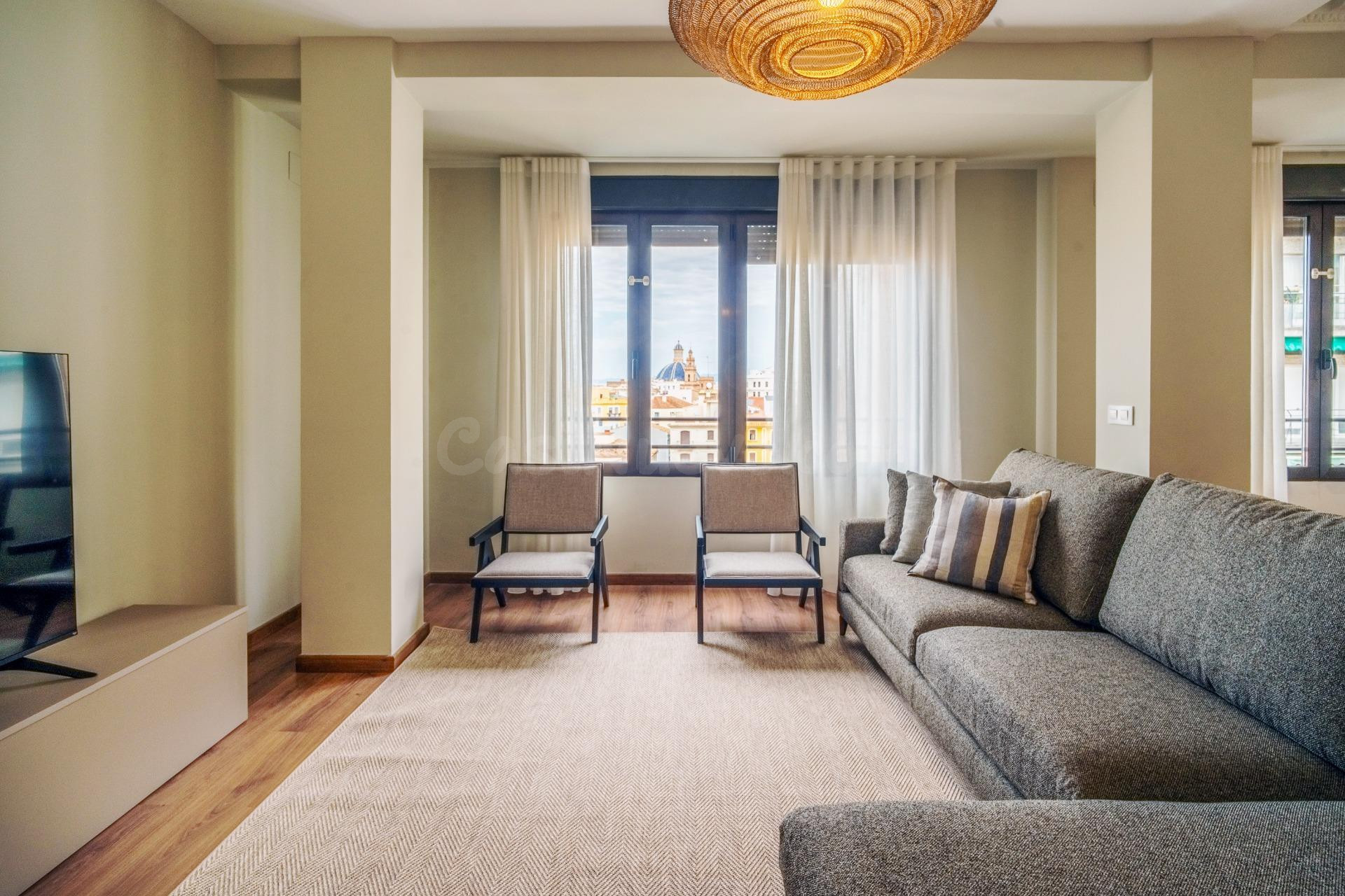 Propiedad premium de 150 m2 a pasos de la Plaza del Ayuntami - foto 2