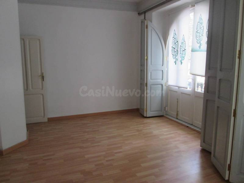 DESPACHO EN ENSANCHE -CALLE CISCAR- - foto 3