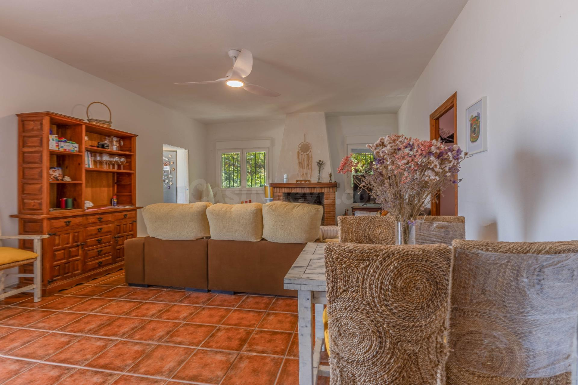 ¡EXCLUSIVA! Finca autosostenible con vivienda, piscina y más - foto 5