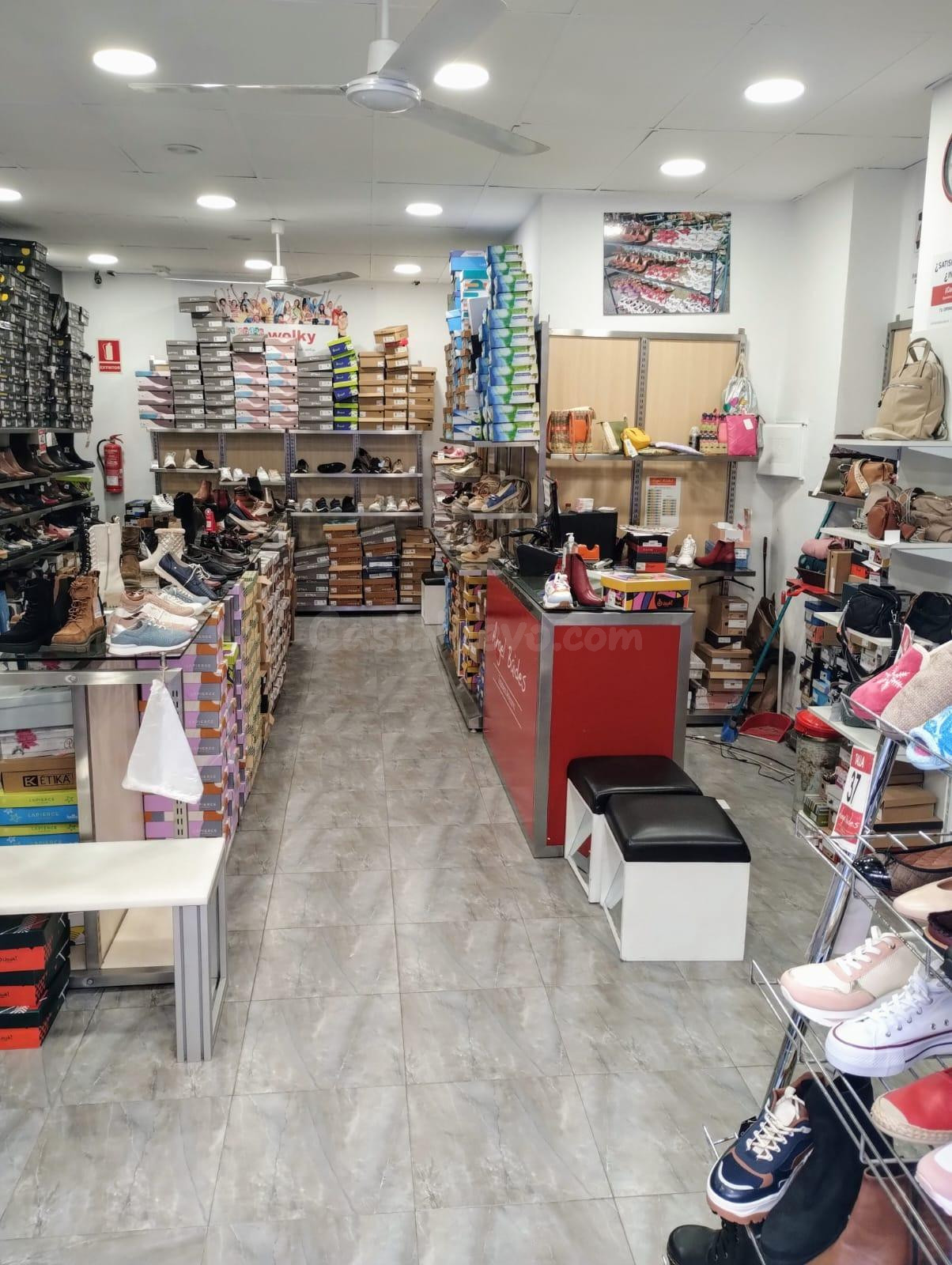REF 08447: SALICO VENDE EXCEPCIONAL LOCAL EN ALBORS