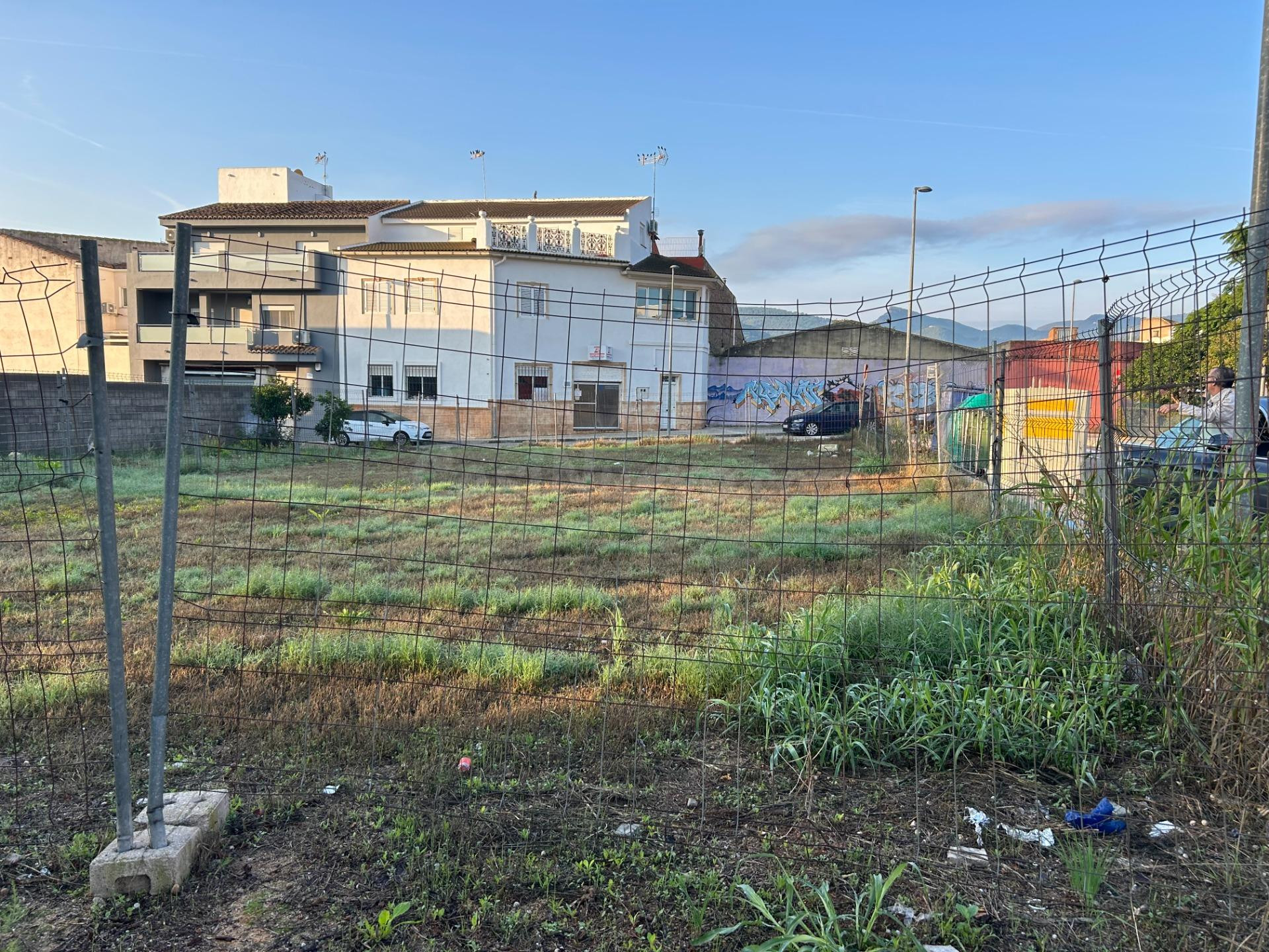 Ref. 08635 SALICO OFRECE SUELO URBANO EN NUCLEO POBLACION AL - foto 2