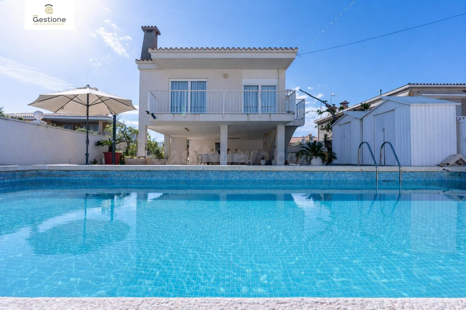 Tu chalet independiente con piscina es un sueño hecho realid - foto 2