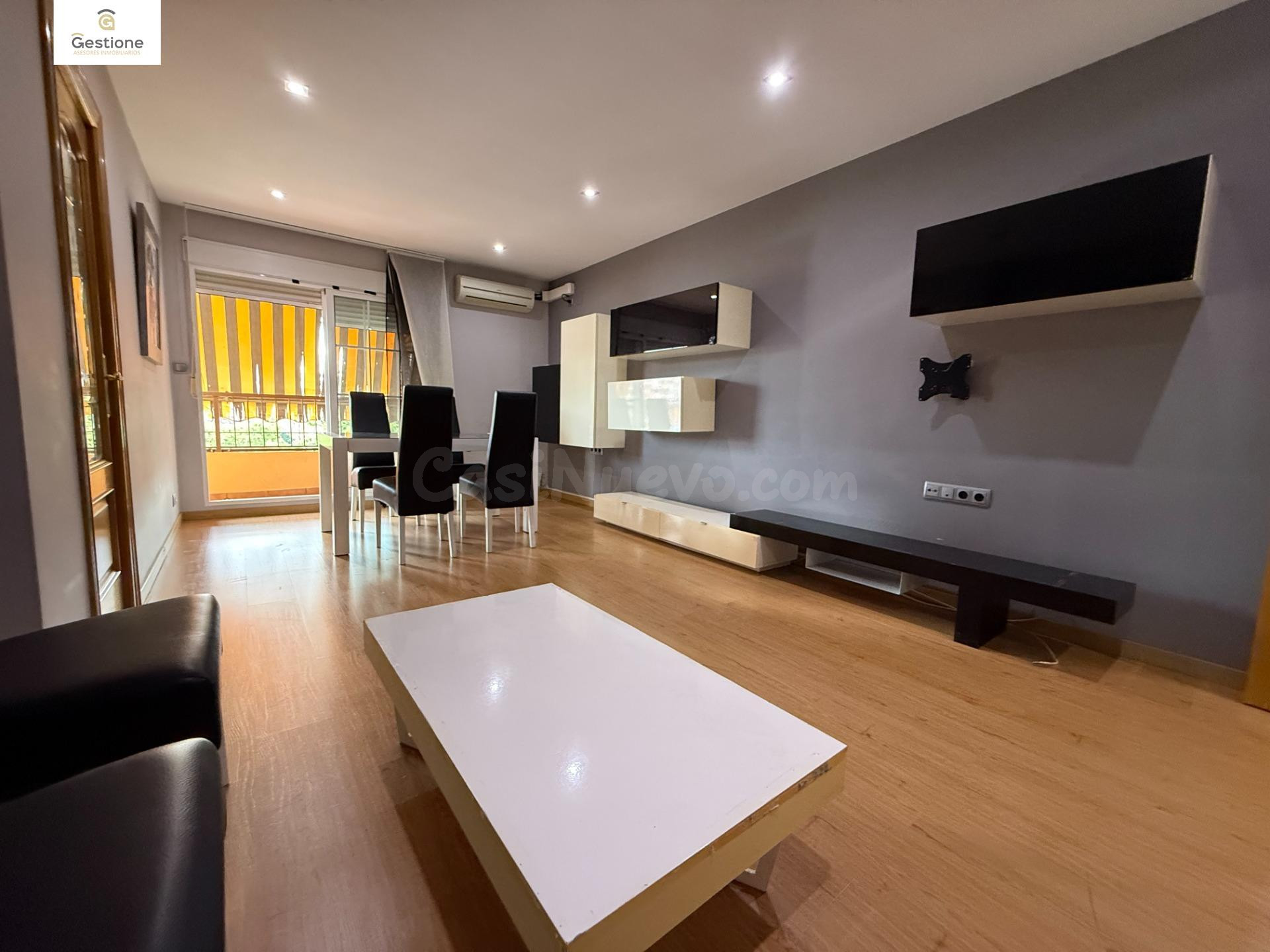 LUZ, AMPLITUD Y UNA DISTRIBUCIÓN PERFECTA . VIVIENDA REFORMA