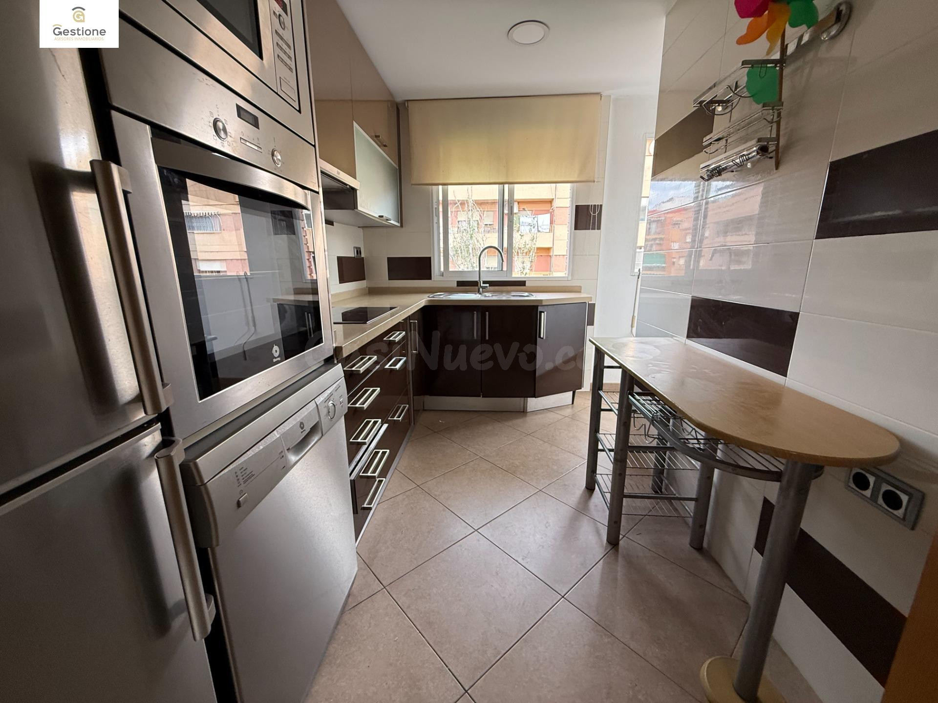 LUZ, AMPLITUD Y UNA DISTRIBUCIÓN PERFECTA . VIVIENDA REFORMA - foto 5