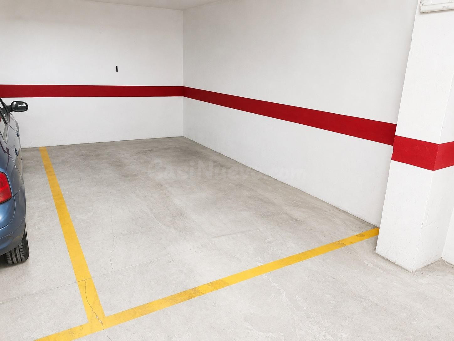 ¡OLVÍDATE DE DAR VUELTAS BUSCANDO APARCAMIENTO! - foto 3