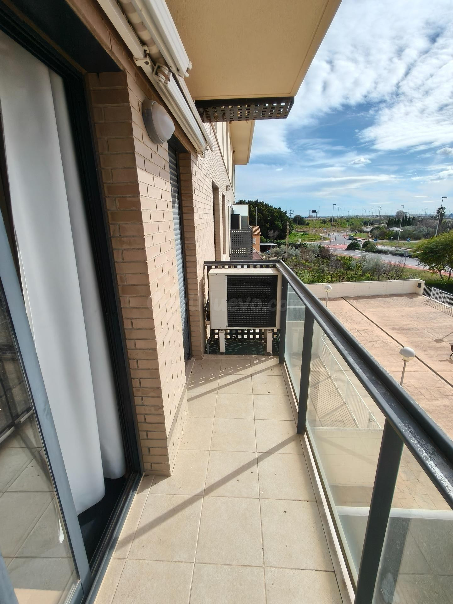 Ref- 08661 Salico vende piso luminoso de 2 habitaciones con balcón, garaje y trastero - foto 5