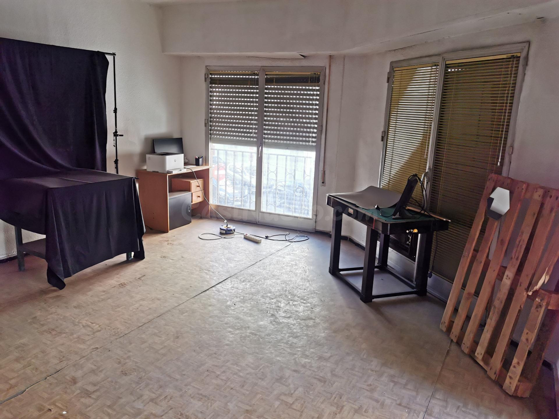 ENTRESUELO COMERCIAL PARA TU NUEVO NEGOCIO ZONA PISOS AZULES - foto 3
