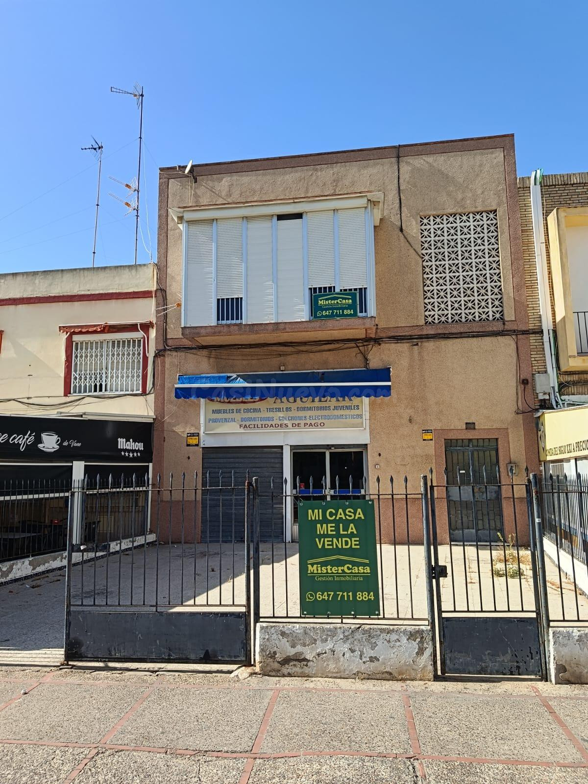 ¡TU CASA Y TU NEGOCIO EN EL MISMO EDIFICIO! VIVE ARRIBA, TRABAJA ABAJO