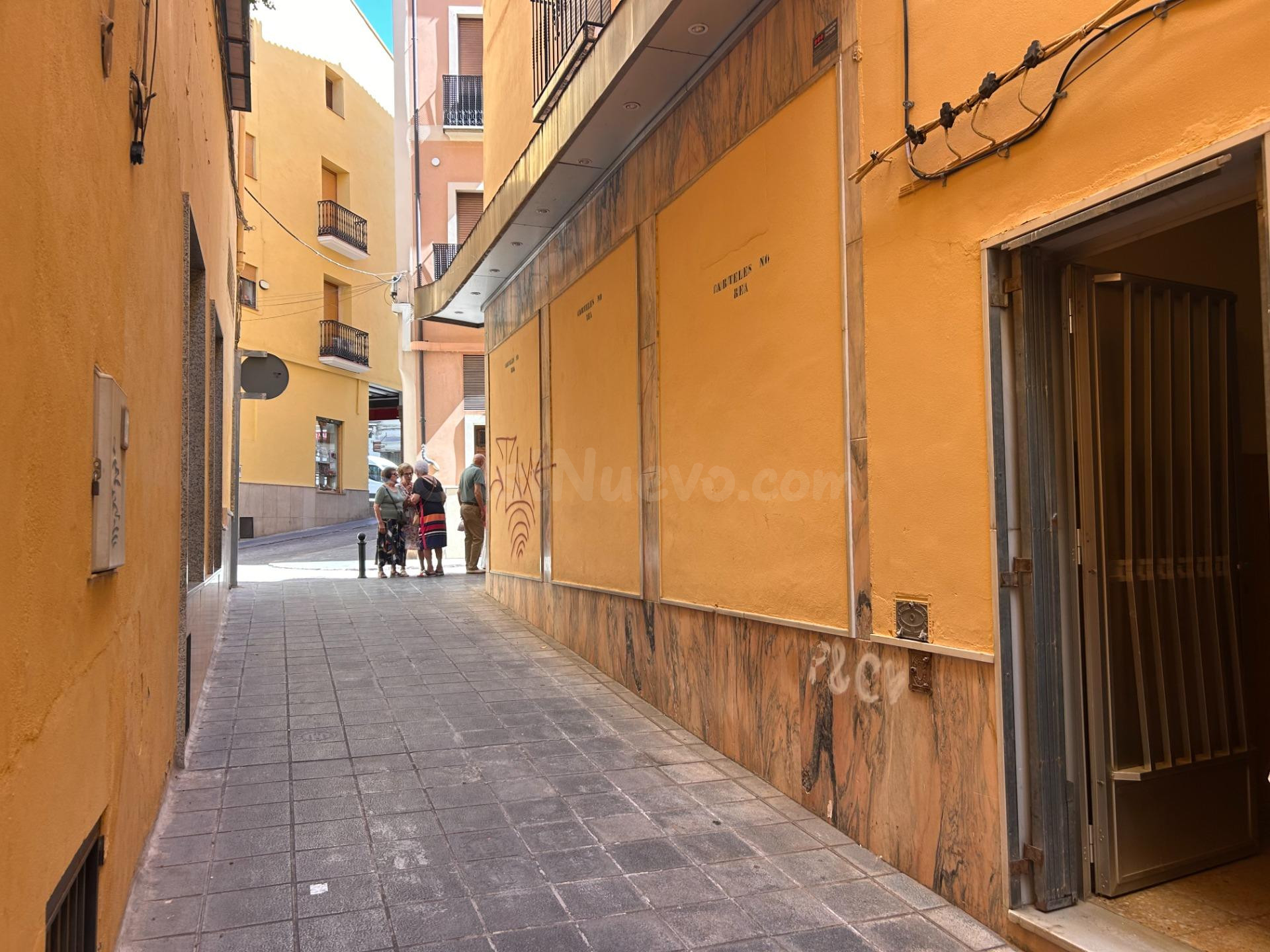 Ref. 08675 OPORTUNIDAD EDIFICIO COMPLETO EN EL CENTRO DE SEGORBE - foto 3