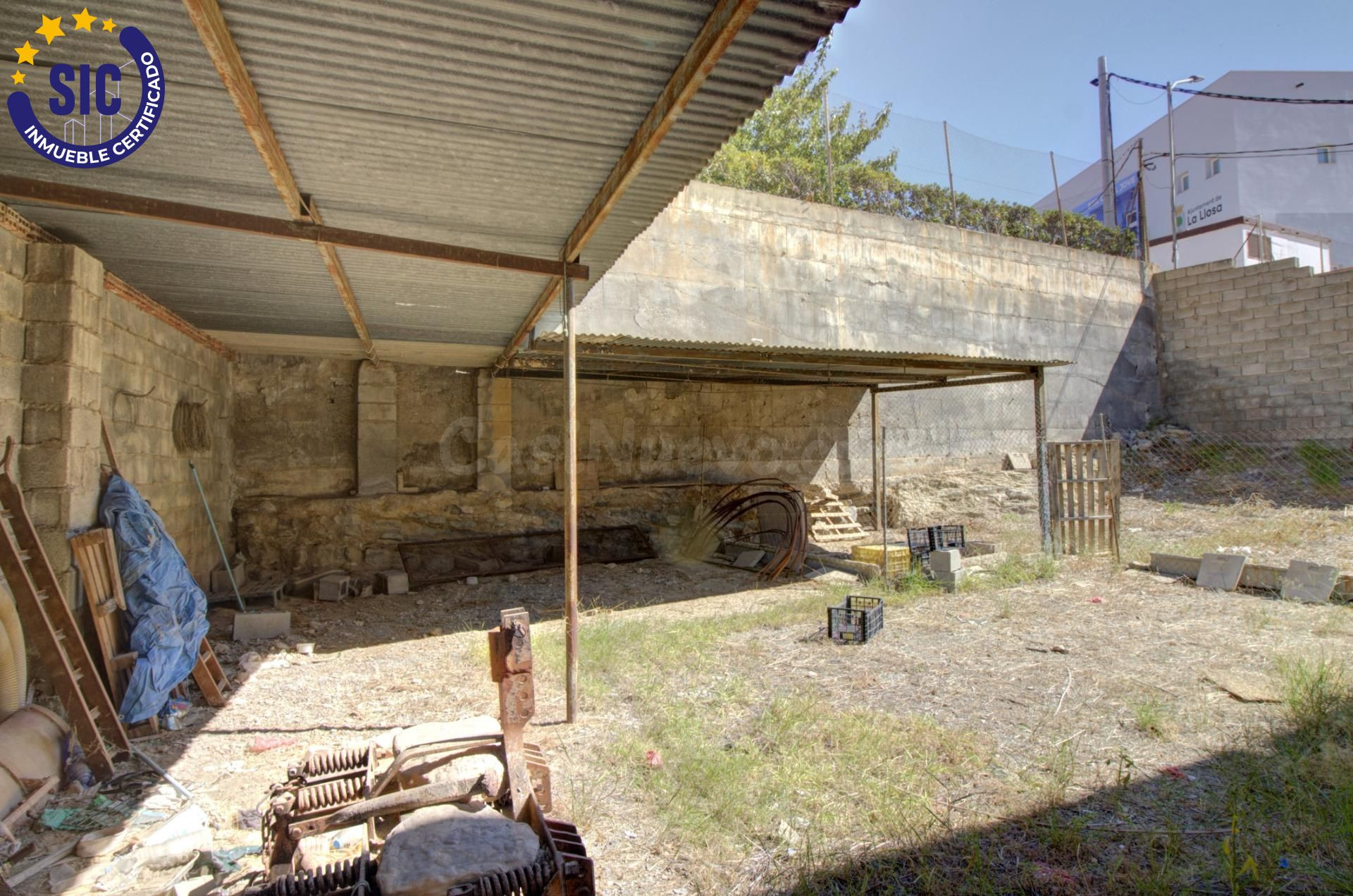 ESTUPENDO SOLAR EN LA LLOSA - foto 4