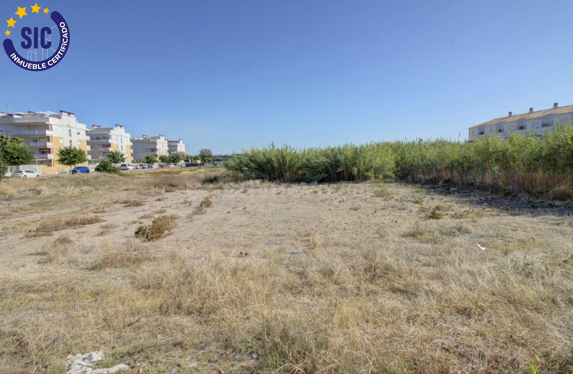 Amplia parcela de terreno urbano en Almenara playa - foto 3