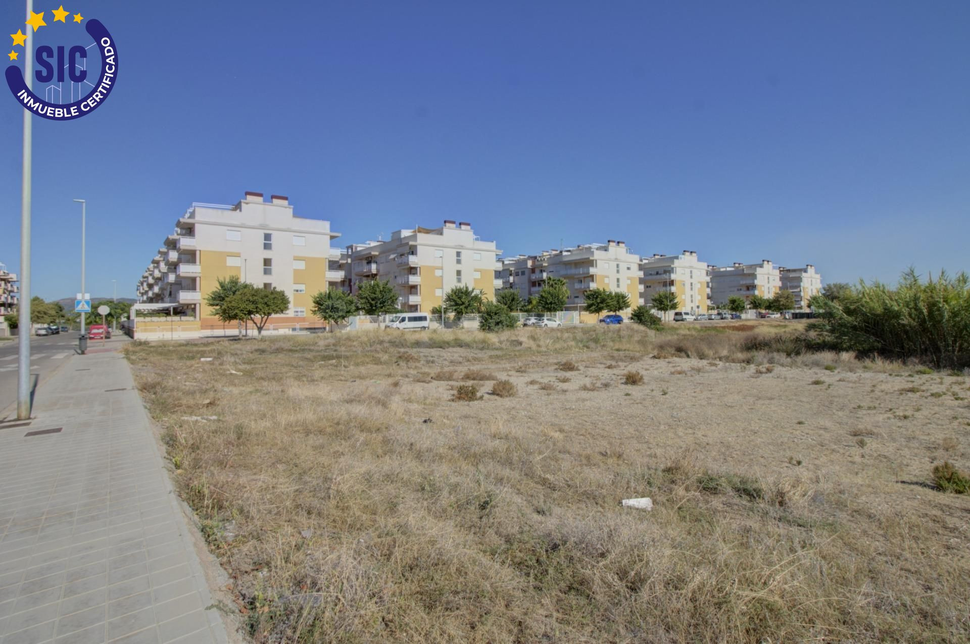 Amplia parcela de terreno urbano en Almenara playa - foto 4