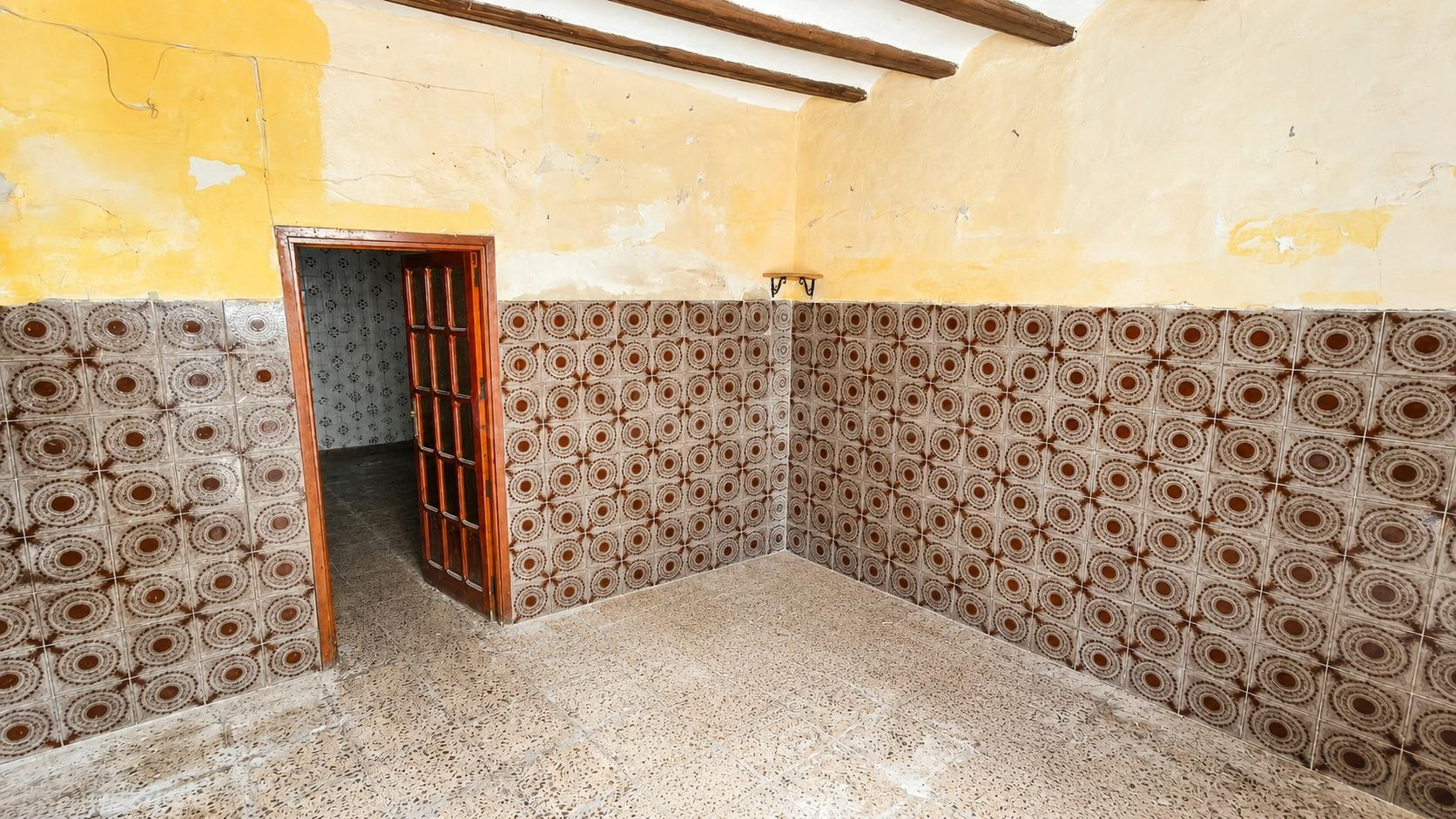 Ref- 08691 Salico vende Casa de 185 m2 para reforma integral con terraza y vistas al Castillo de Borriol - foto 4