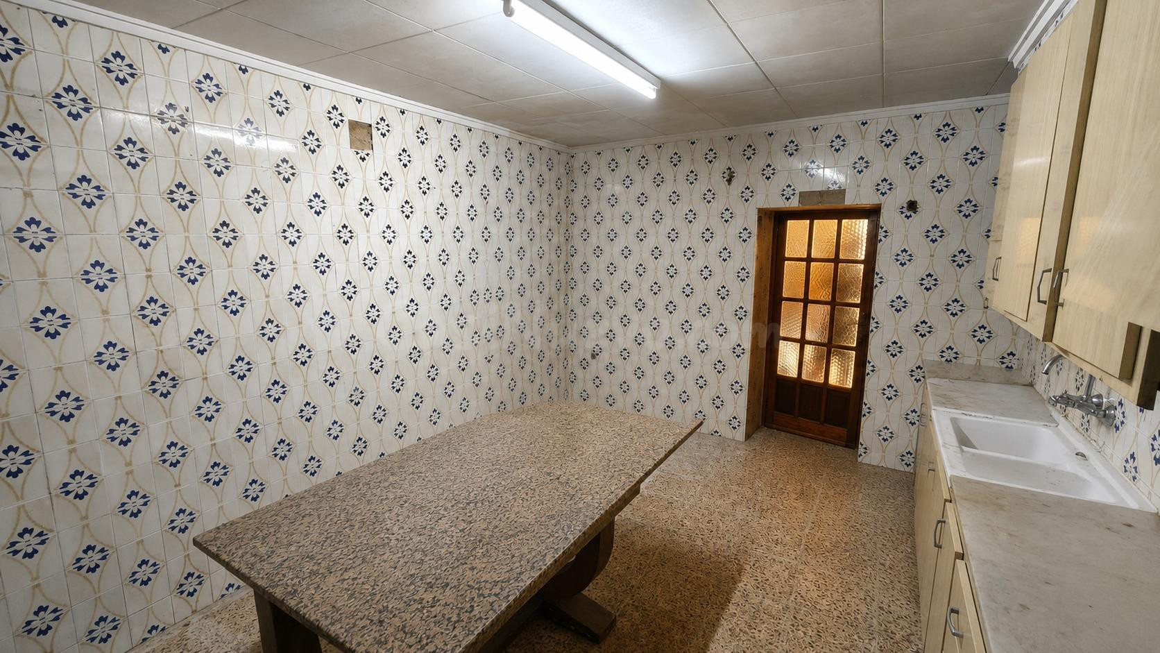 Ref- 08691 Salico vende Casa de 185 m2 para reforma integral con terraza y vistas al Castillo de Borriol - foto 5