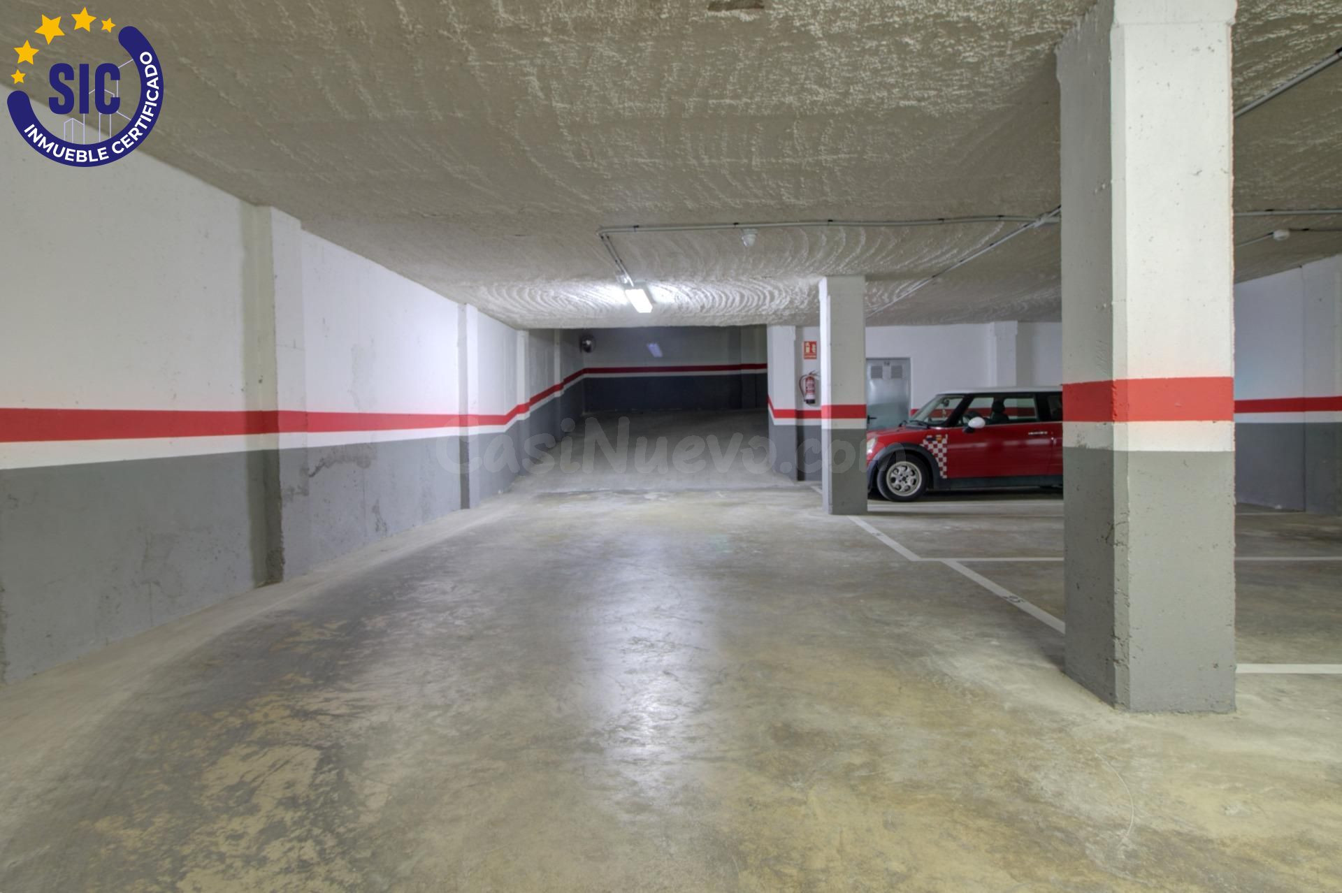 ESTUPENDA OPORTUNIDAD: PLAZA DE PARKING Y TRASTERO EN ALMAZORA - foto 2