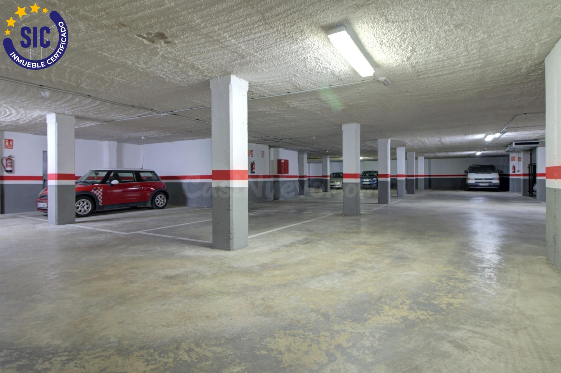 ESTUPENDA OPORTUNIDAD: PLAZA DE PARKING Y TRASTERO EN ALMAZORA - foto 3