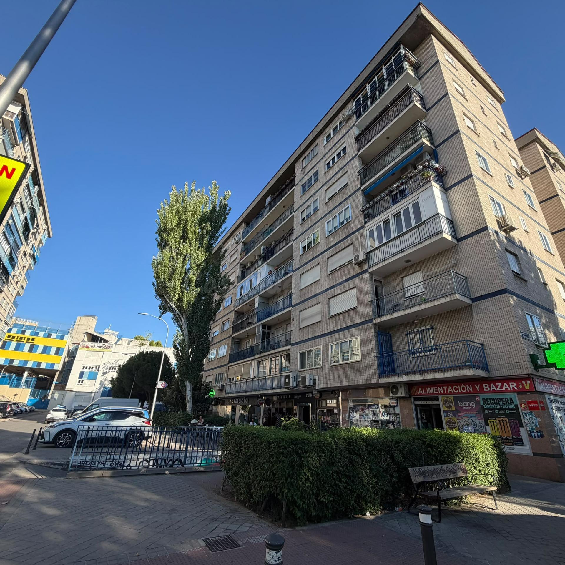 OPORTUNIDAD EN  LA ZONA DE LAS MUSAS-3DORM, 2BAÑOS, ASCENSOR. - foto 2