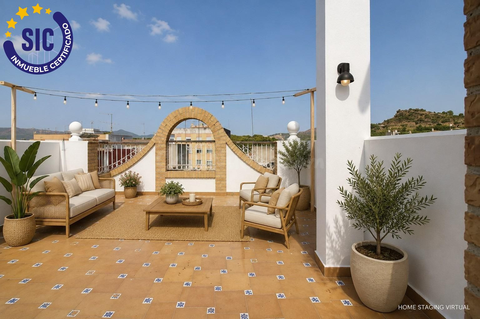 ESPACIOSA VIVIENDA FAMILIAR EN EL CORAZÓN DE ALMENARA - foto 2