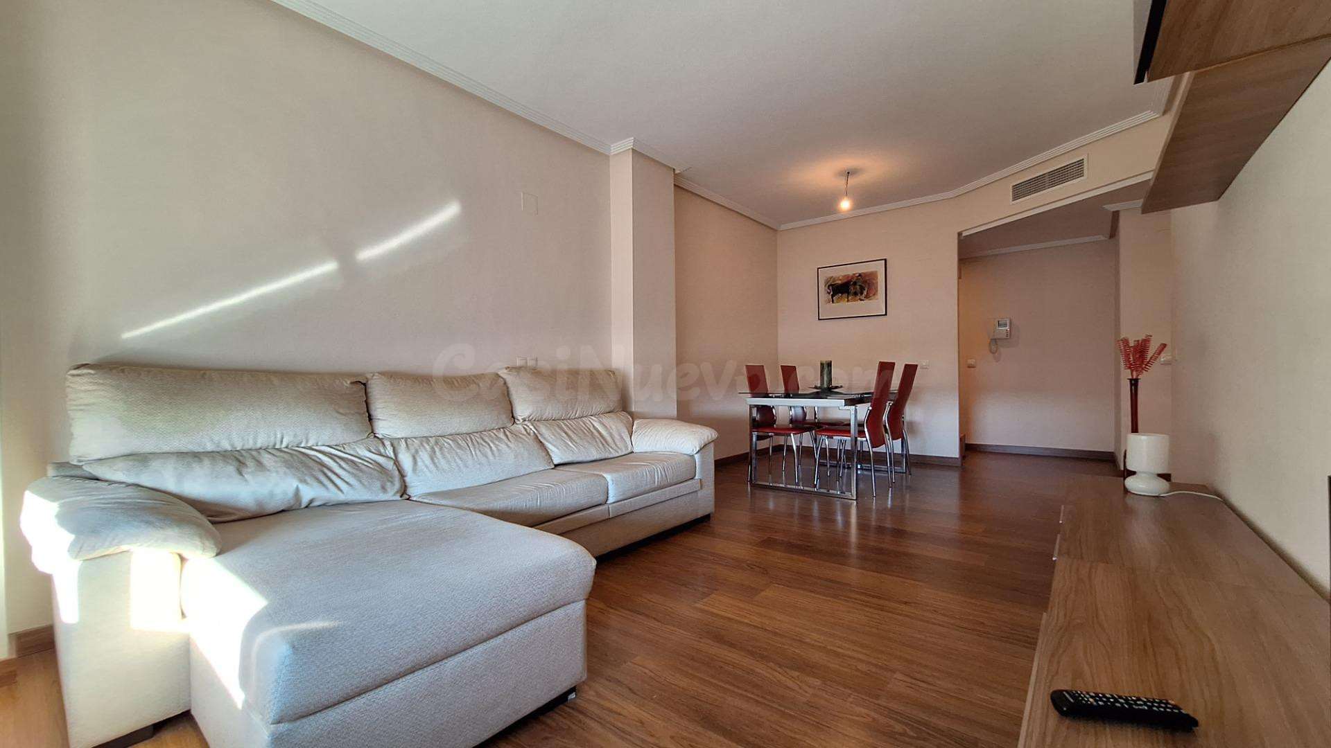 Piso de 3 dormitorios y 2 baños con Piscina Comunitaria en C - foto 3