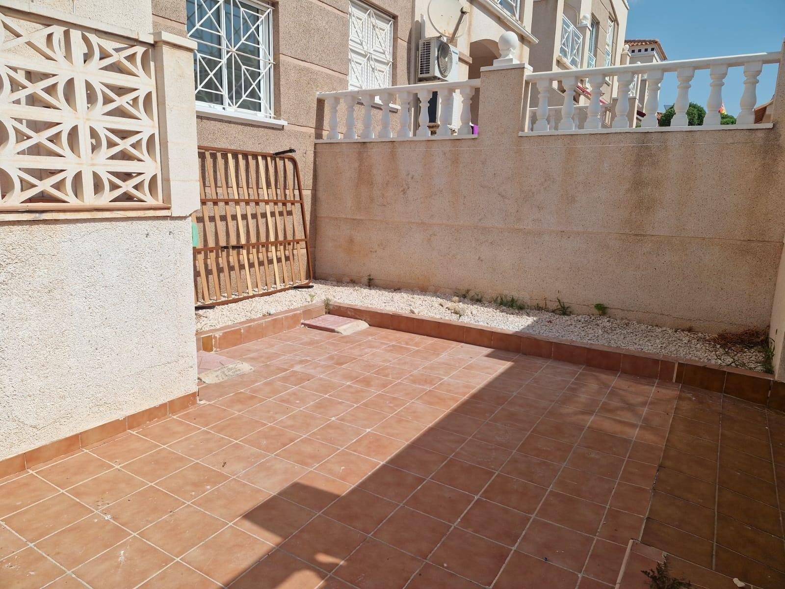 Bungalow con piscina -Altos de la Bahía-Aguas Nuevas - foto 3