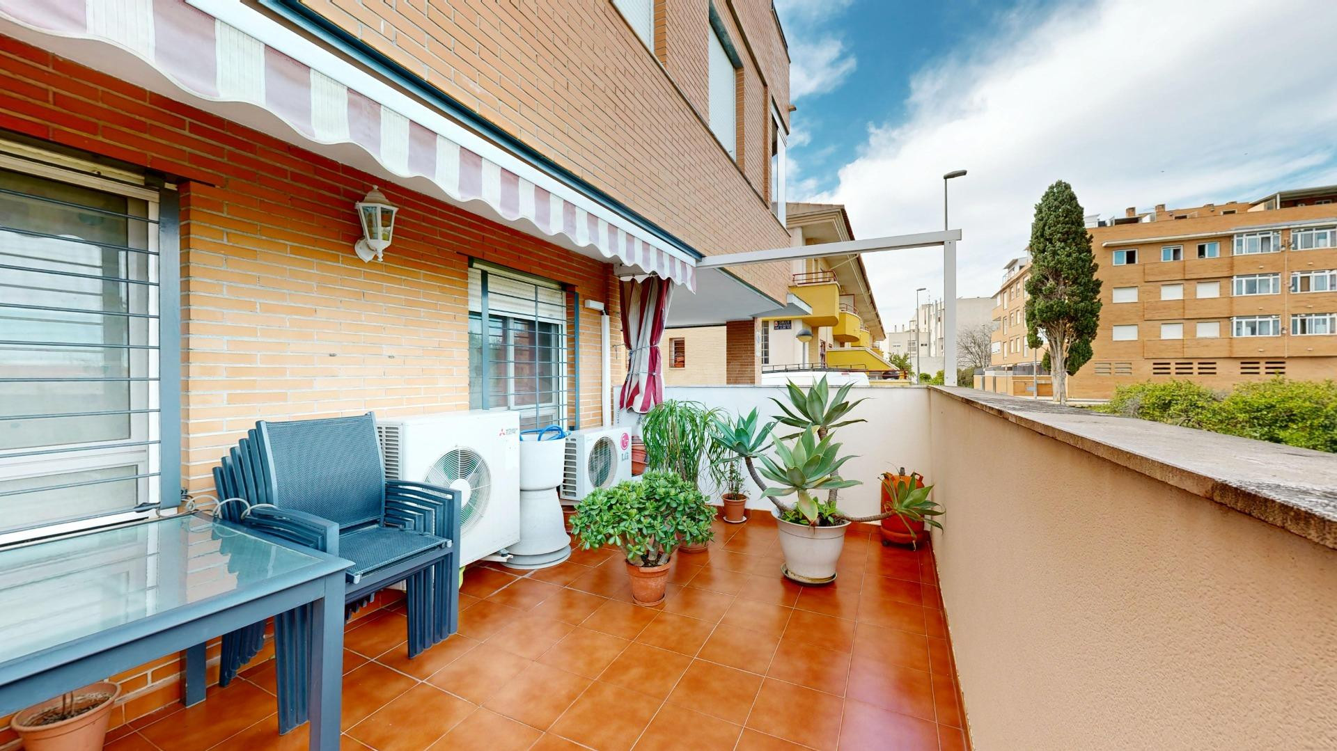 Tu piso en Aljucer con terraza