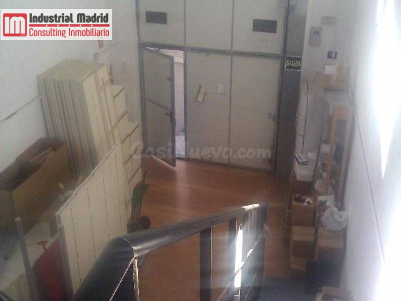 SE VENDE NAVE INDUSTRIAL EN MEJORADA DEL CAMPO.