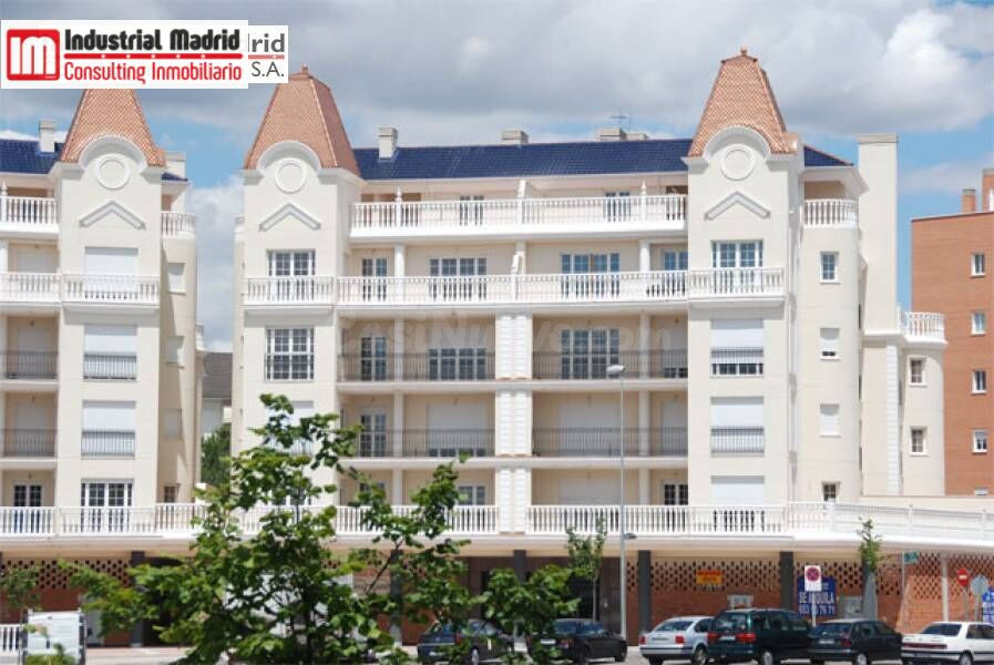 LOCAL COMERCIAL EN VENTA LOS VILLARES