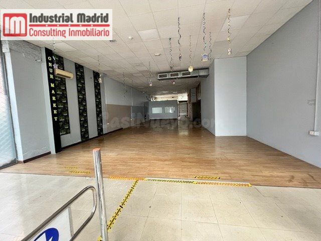 ALTA NAVE ESCAPARATE EN ARGANDA DEL REY - foto 2